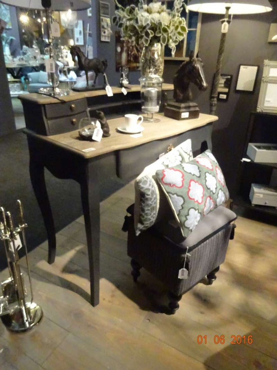 Secrétaire baroque gris