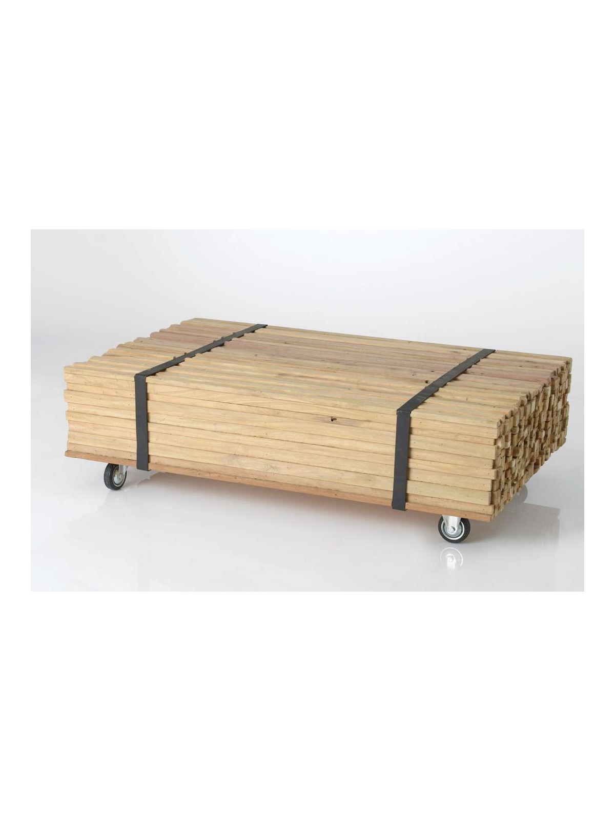 Table basse lames de bois et métal sur roues