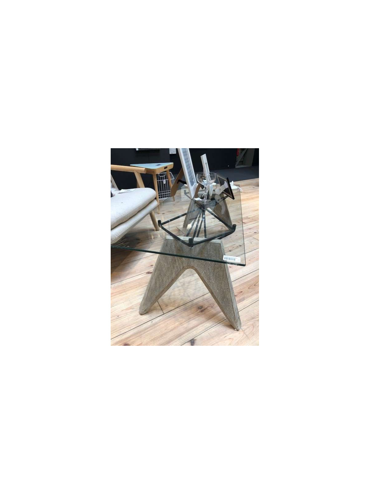 Table salon contemporaine structurale