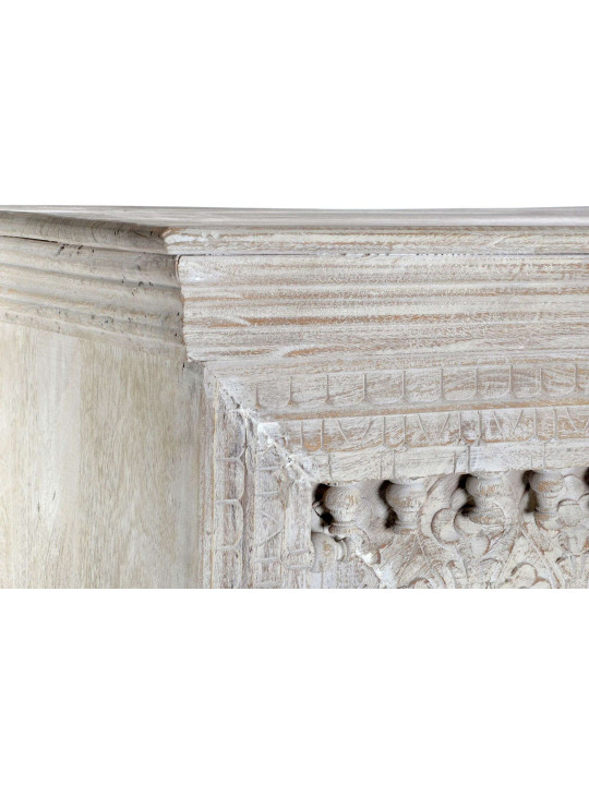 Armoire sculptée orientale ajourée Armoire sculptée orientale ajourée