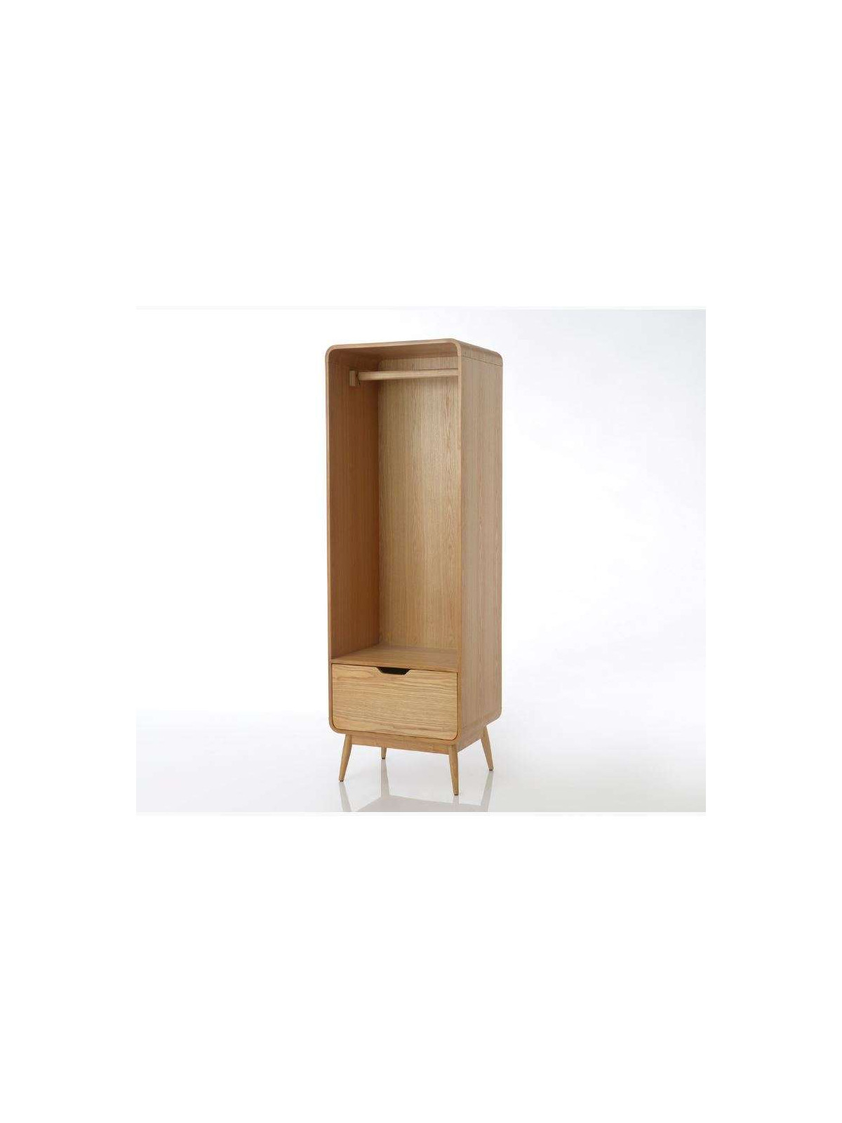 Penderie contemporaine en frêne