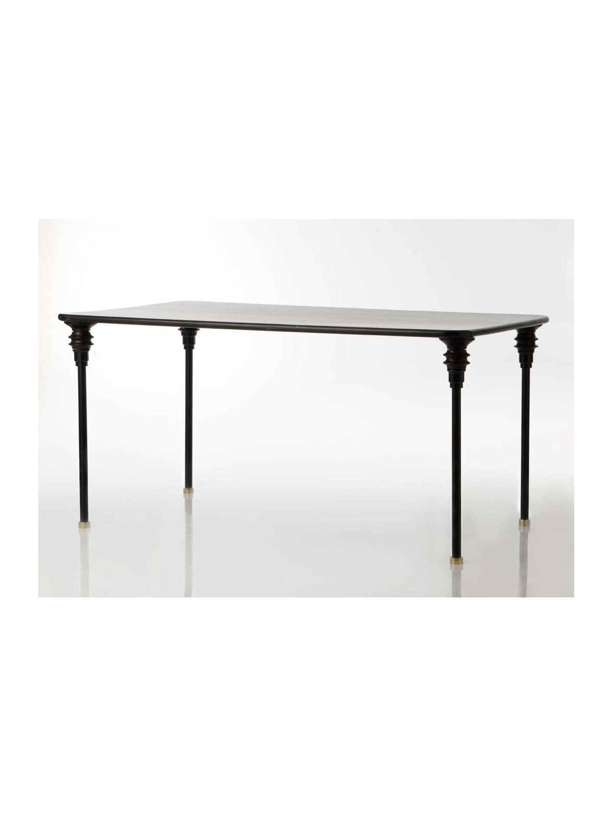 Table noir en bois chic