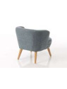 Ce fauteuil  pour enfant ravira votre bambin qui sera bien assis avec sa structure rigide.