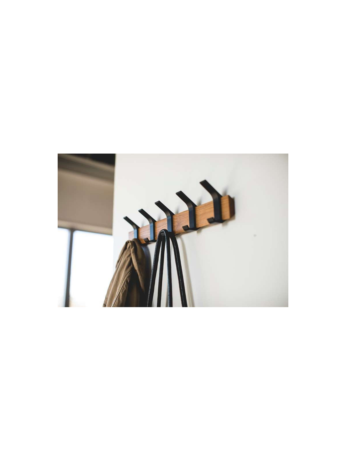Porte manteau noir alu et bois