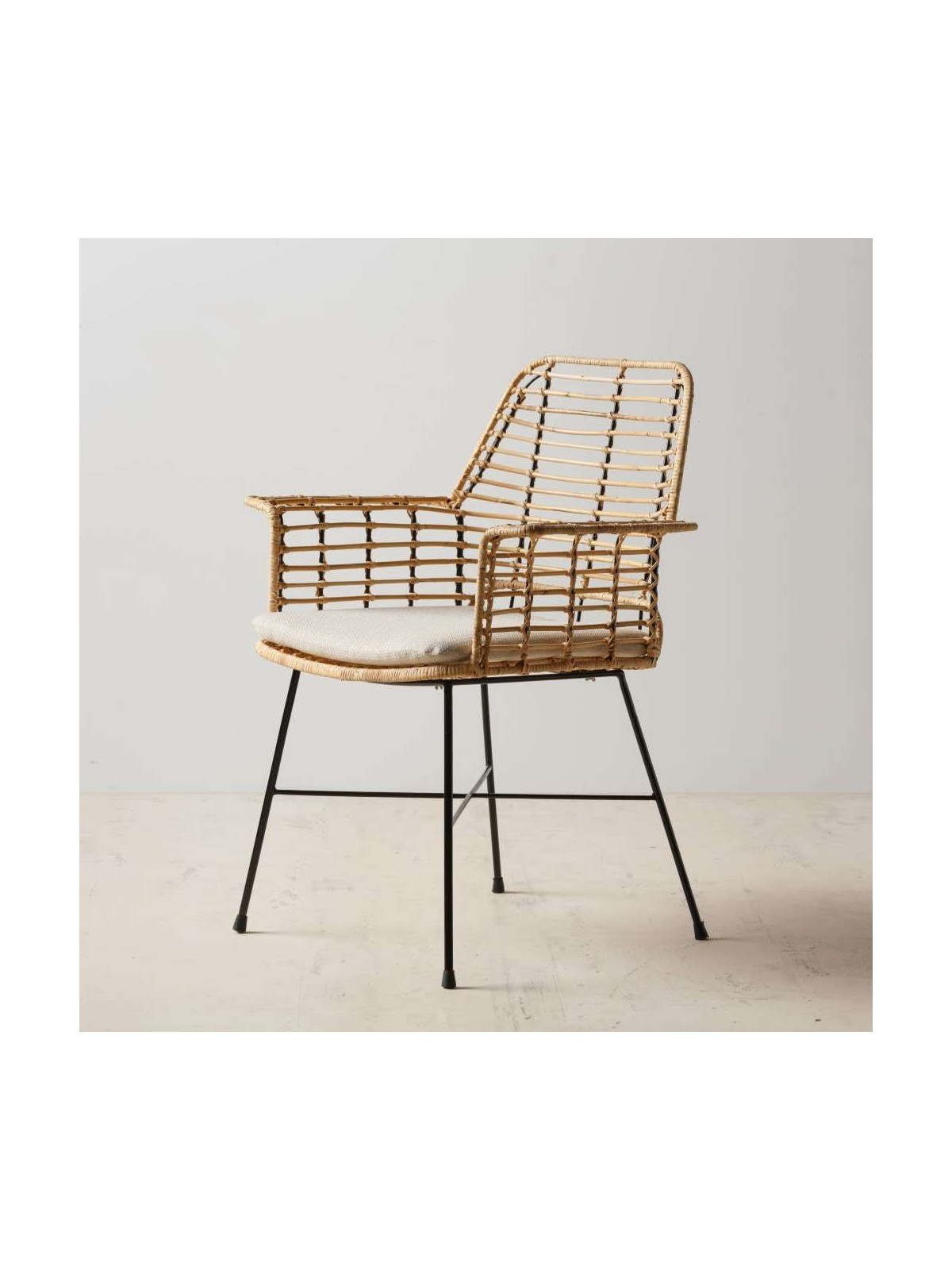 Chaise design en rotin naturel