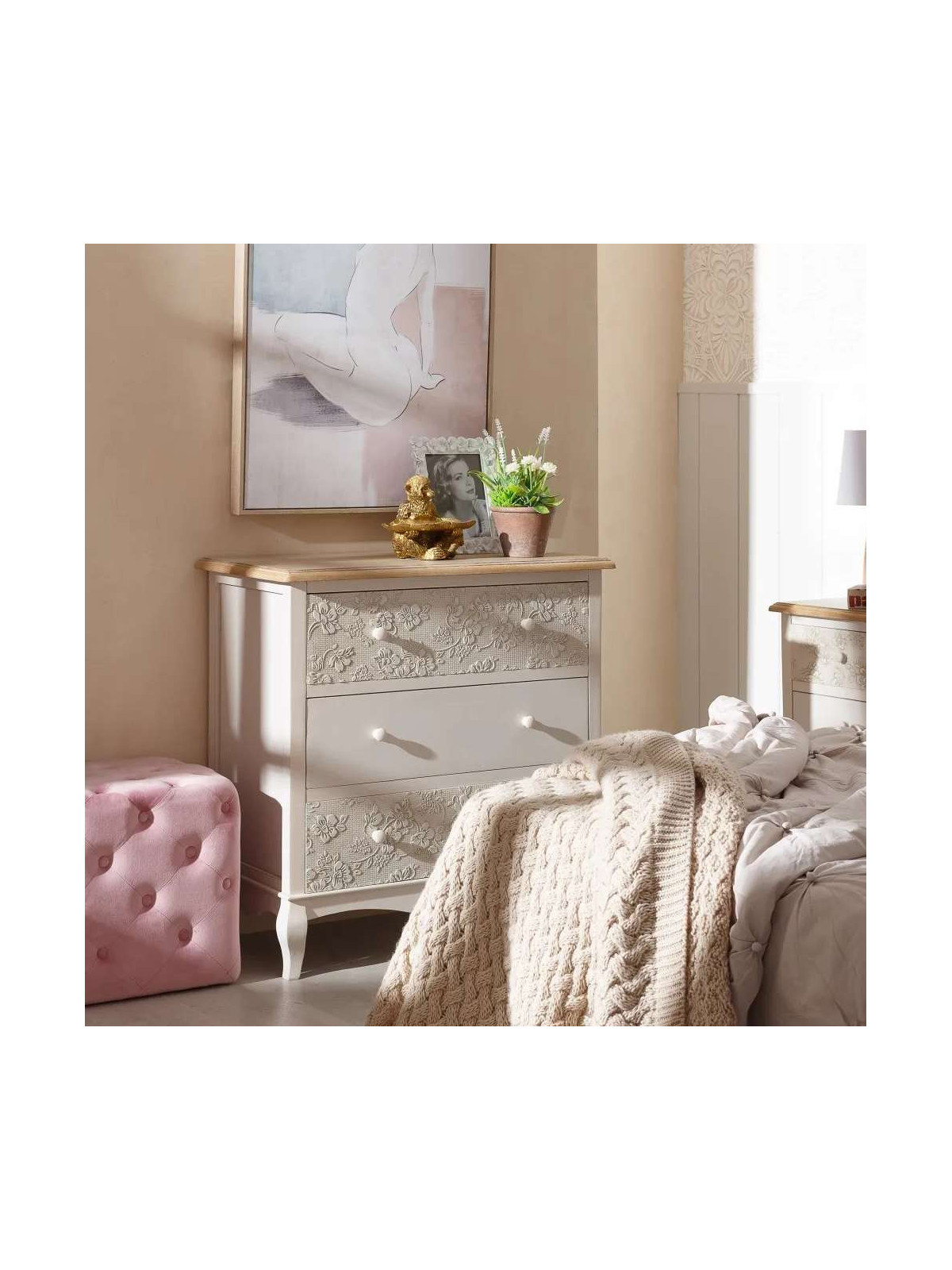 Commode Victoria en bois de camphrier