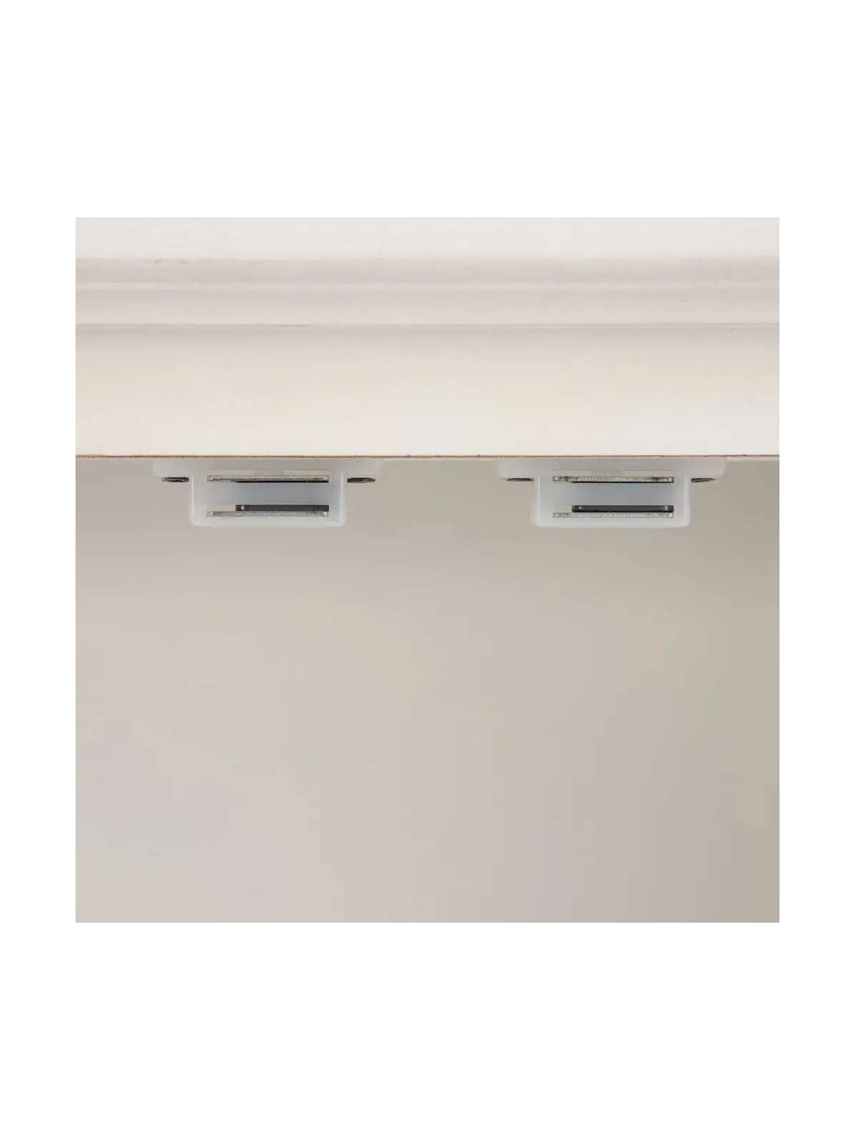 Armoire Vénisia en bois patiné