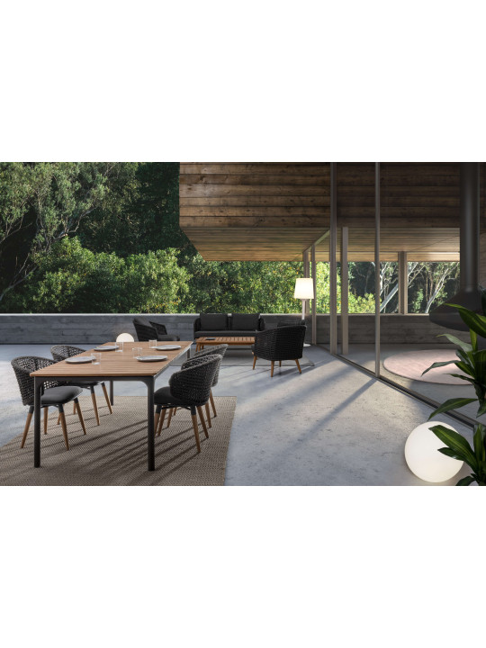 Fauteuil Ninfa en teck noir Fauteuil Ninfa en teck noir