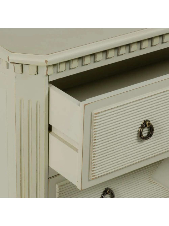 Commode Lazio en bois taupe patiné Commode Lazio en bois taupe patiné