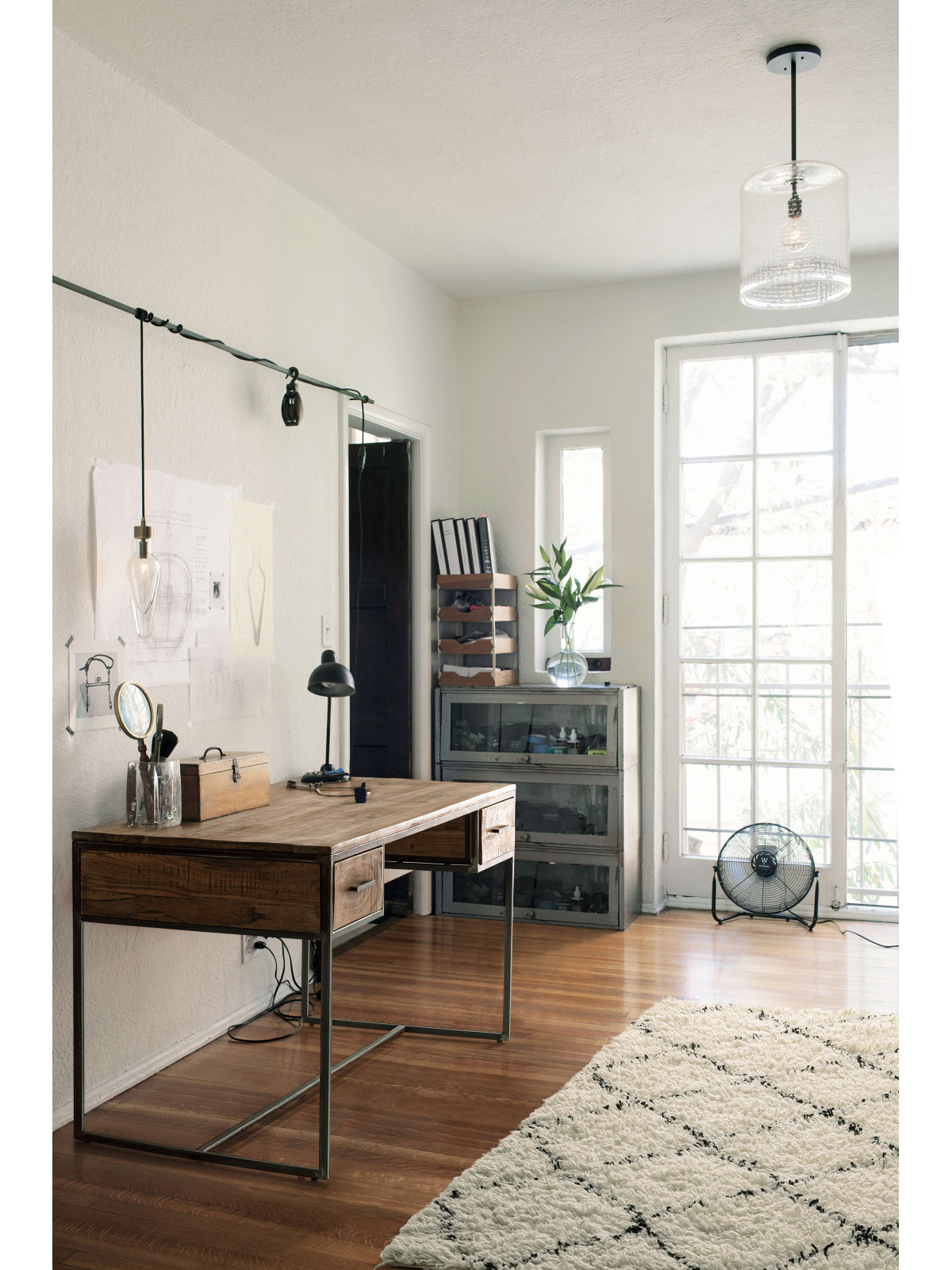 Bureau Elmer en bois d'acacia