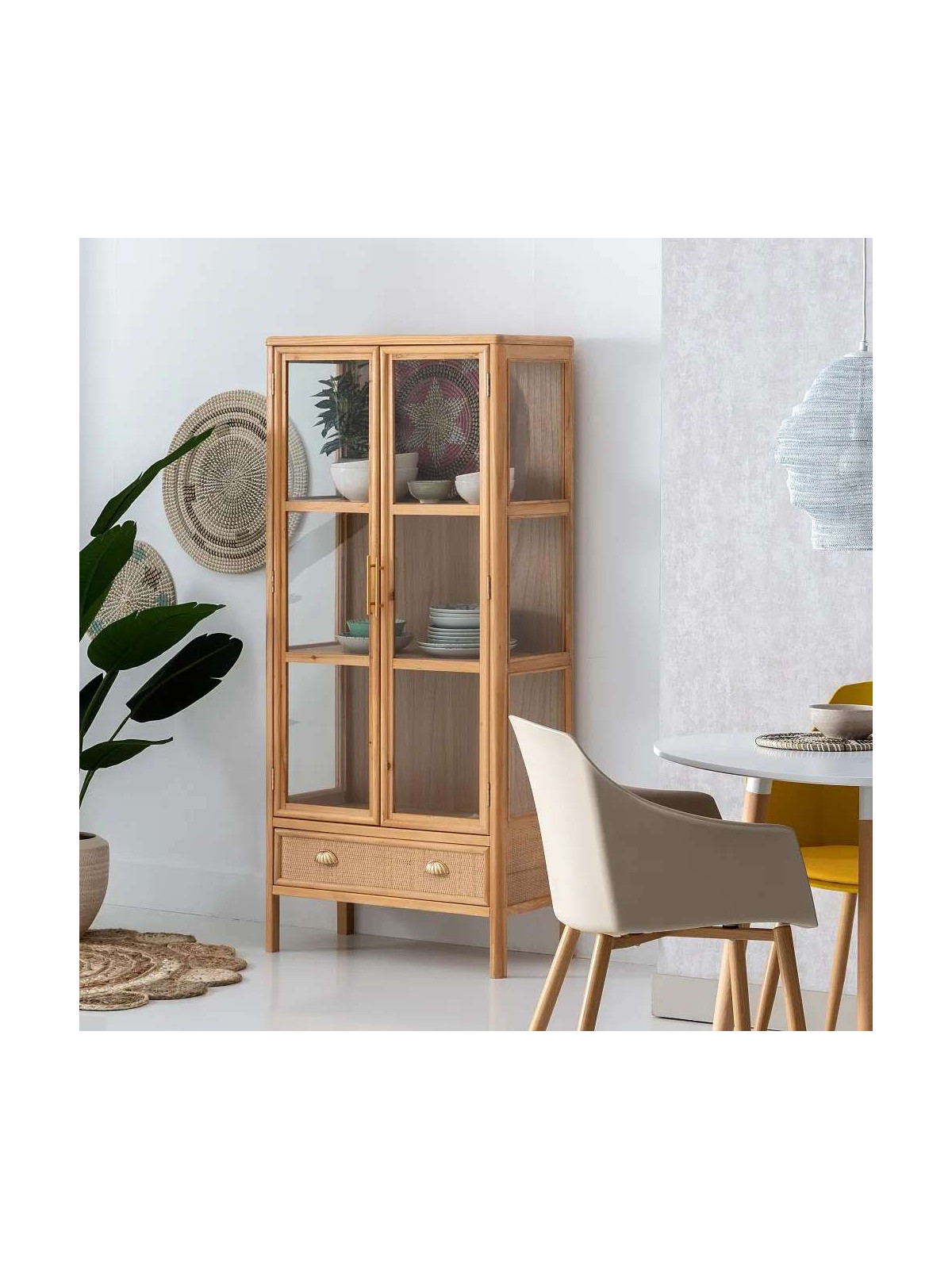 Vitrine 2 portes en bois et cannage